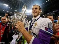 28圈- 莱万多夫斯基代言华为 